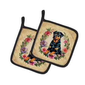 Rottweiler and Flowers Pair of Pot Holders Kitchen Heat Resistant Pot Holders Sets Oven Hot Pads for Cooking Baking BBQ, 7 1/2 x 7 1/2