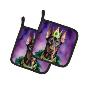 Doberman Pinscher King of Mardi Gras Pair of Pot Holders Kitchen Heat Resistant Pot Holders Sets Oven Hot Pads for Cooking Baking BBQ, 7 1/2 x 7 1/2