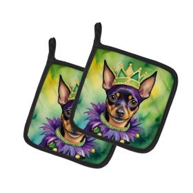 Miniature Pinscher King of Mardi Gras Pair of Pot Holders Kitchen Heat Resistant Pot Holders Sets Oven Hot Pads for Cooking Baking BBQ, 7 1/2 x 7 1/2