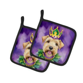 Wheaten Terrier King of Mardi Gras Pair of Pot Holders Kitchen Heat Resistant Pot Holders Sets Oven Hot Pads for Cooking Baking BBQ, 7 1/2 x 7 1/2