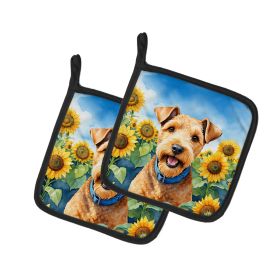 Lakeland Terrier in Sunflowers Pair of Pot Holders Kitchen Heat Resistant Pot Holders Sets Oven Hot Pads for Cooking Baking BBQ, 7 1/2 x 7 1/2