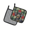 Black and Tan Dachshund Christmas PoinsettIas Pair of Pot Holders Pair 7.5x7.5 Quilted Insulated Hot Pads Decorative Kitchen Gift Made in USA