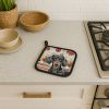 Black and Tan Dachshund Vegetables Pair of Pot Holders Pair 7.5x7.5 Quilted Insulated Hot Pads Decorative Kitchen Gift Made in USA